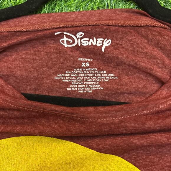 Women's Maroon Disney ‘Hakuna Matata’ Graphic Tee - Picture 4 of 5